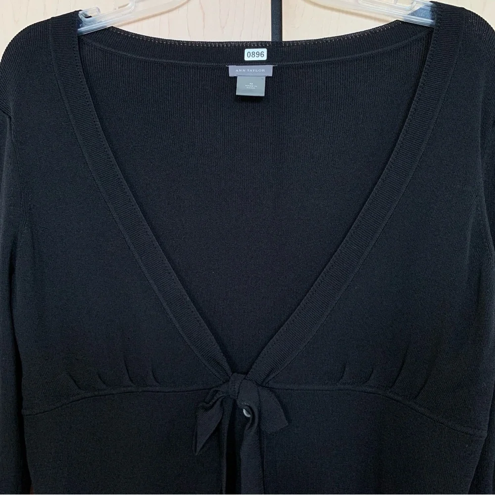 Ann Taylor Womens 3/4 Sleeve V Neck Button Bow Tie Sweater Cardigan Black Size M
